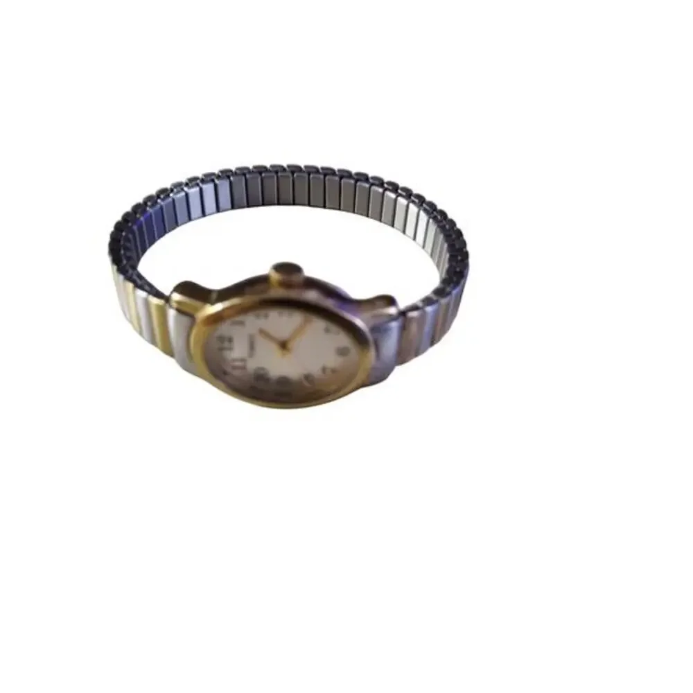 Vintage Women’s Timex Watch Two Tone Metal Bracelet Analog‎ New Battery